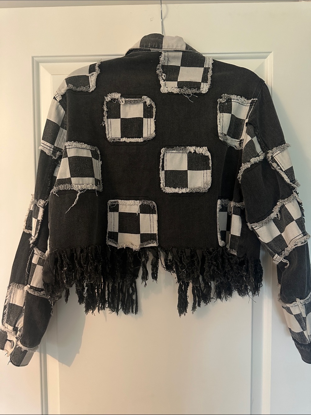 POL Black & White Check Distressed Cropped Denim Jacket - Picture 6 of 14